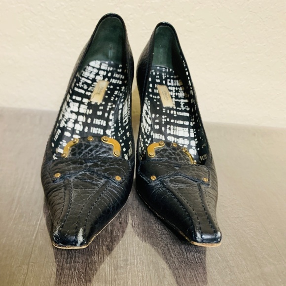 Prada Women’s Black Pointy Heels Size 7. Mary Jane Leather Heels - Picture 4 of 14